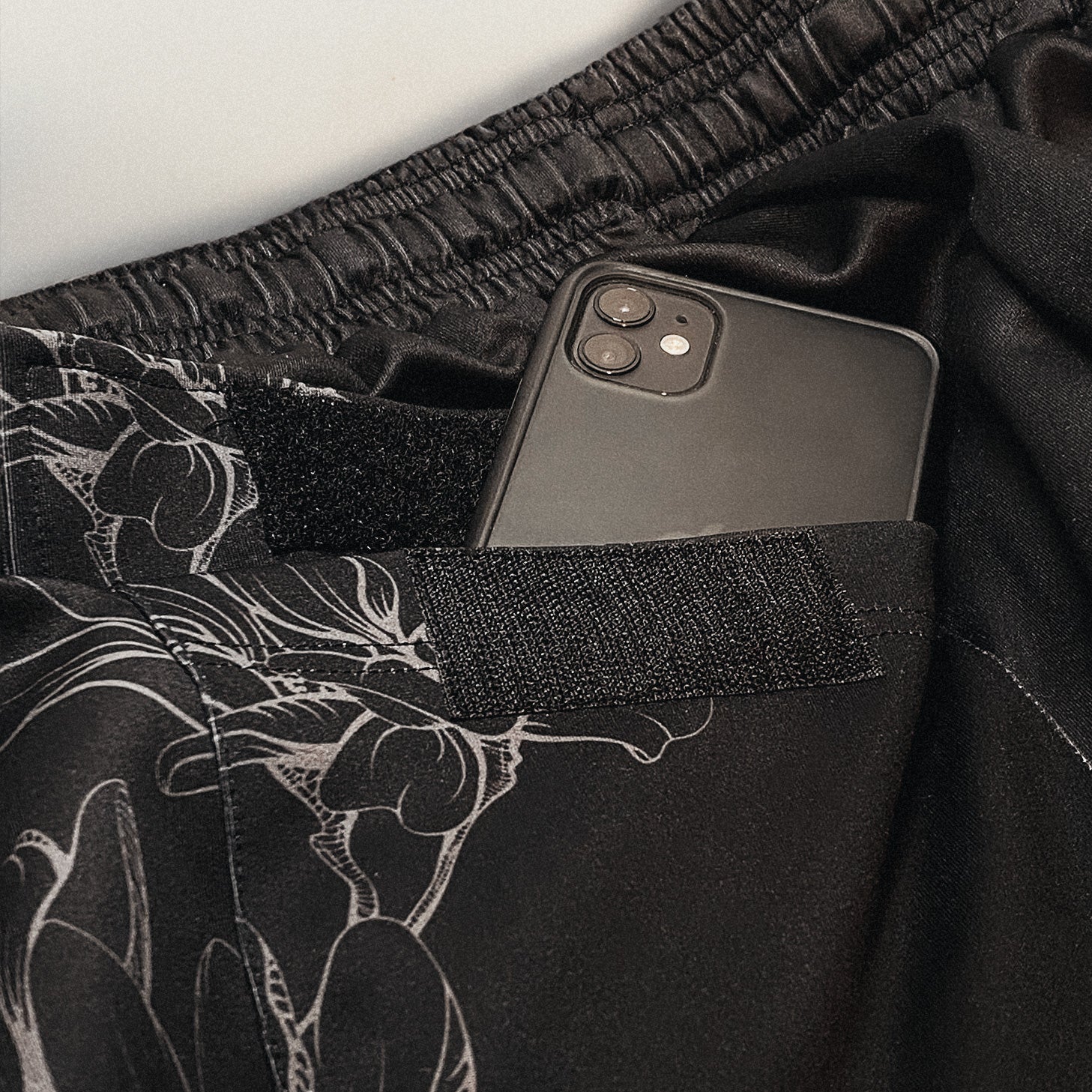 New York "Split Logo" - Floral Activewear Shorts - Image 4
