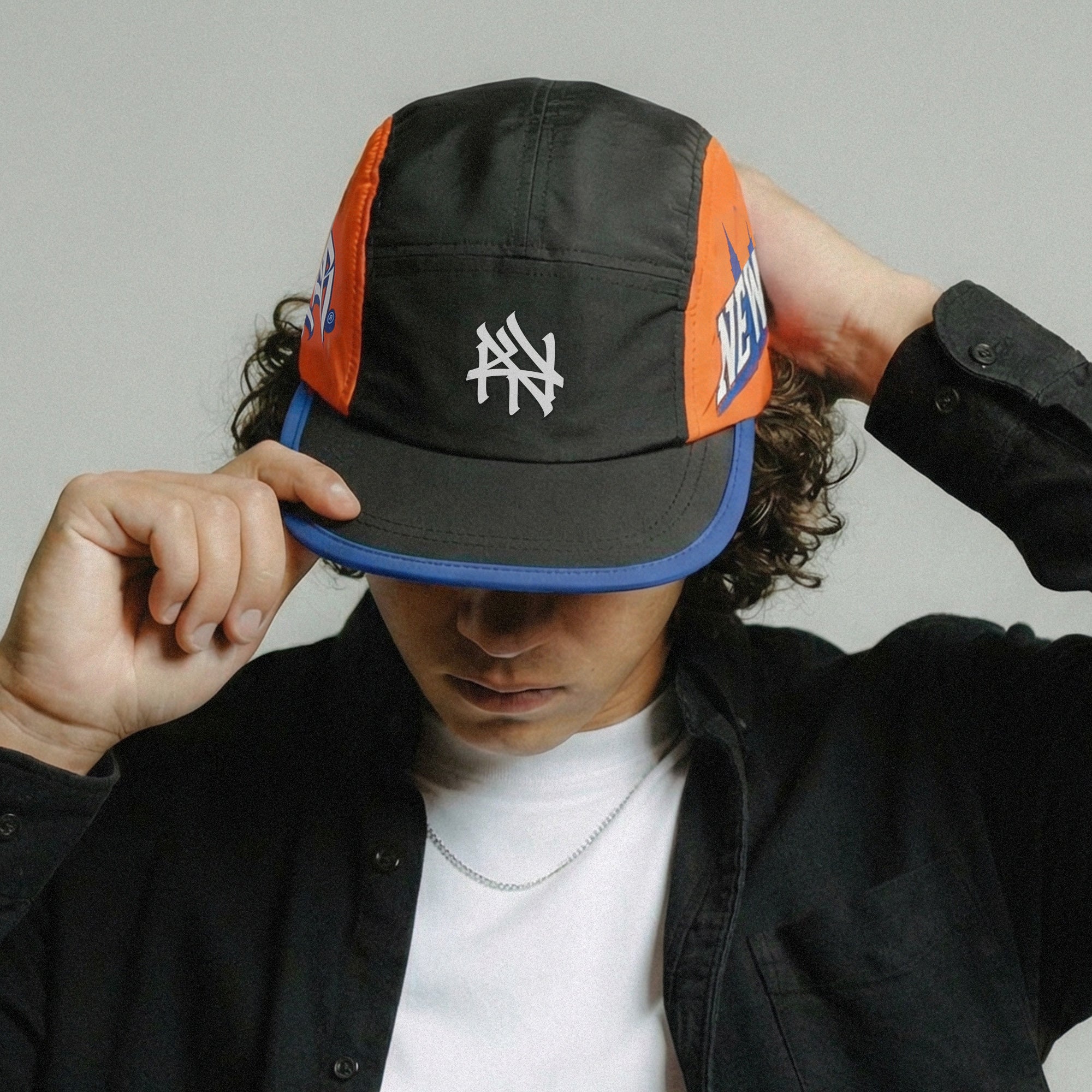 NY Hometown Logo, Knicks Edition - Reversible 5-Panel Hat - Image 2