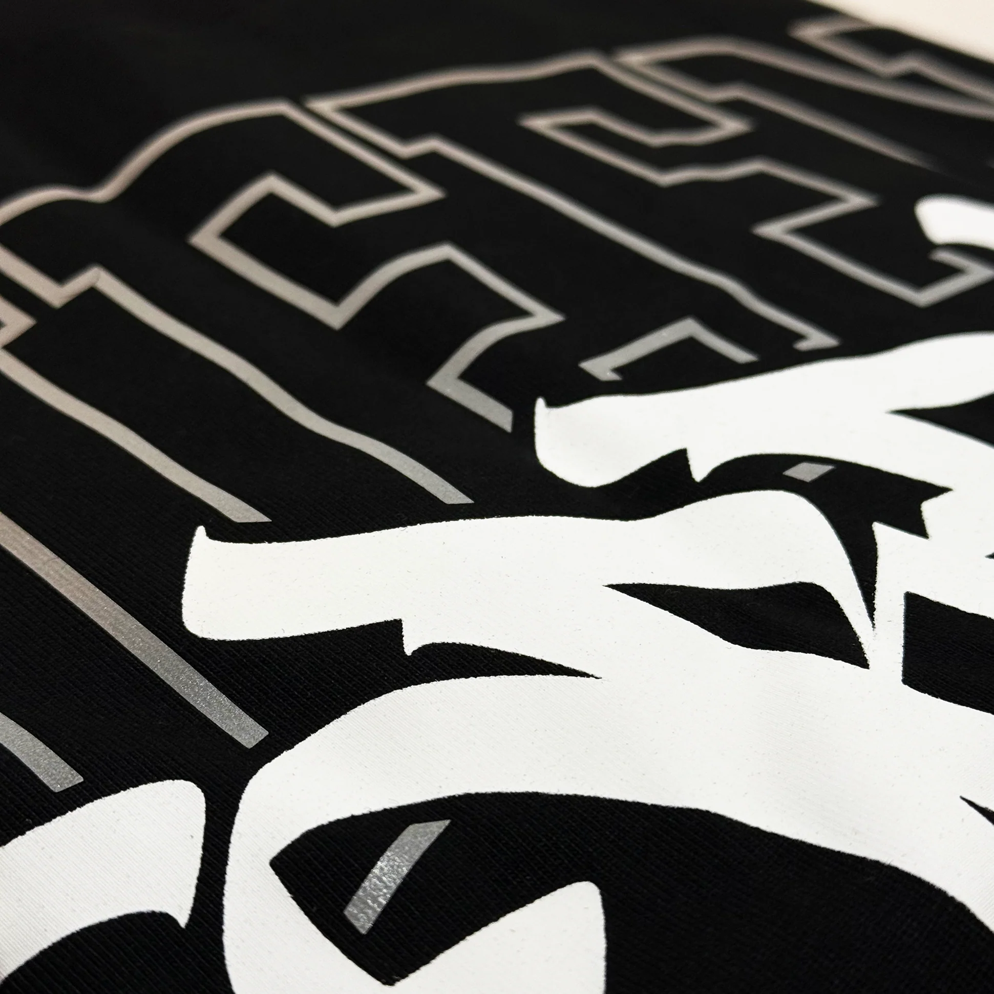 Queens Forever, 3M Edition - Heavyweight T-Shirt - Image 3